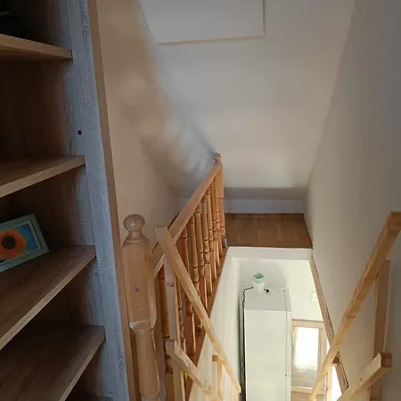 Przystanek Przegalina 1 *